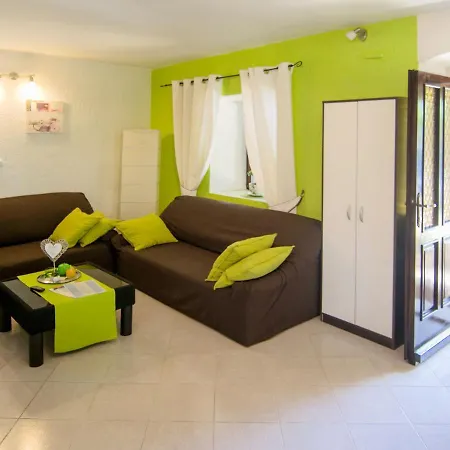 Sara By Interhome * Porec