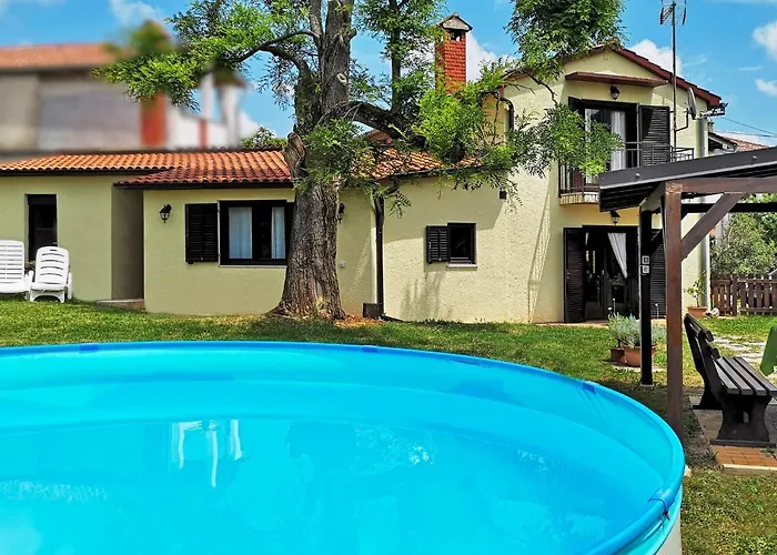 Sara By Interhome Vikendica Porec